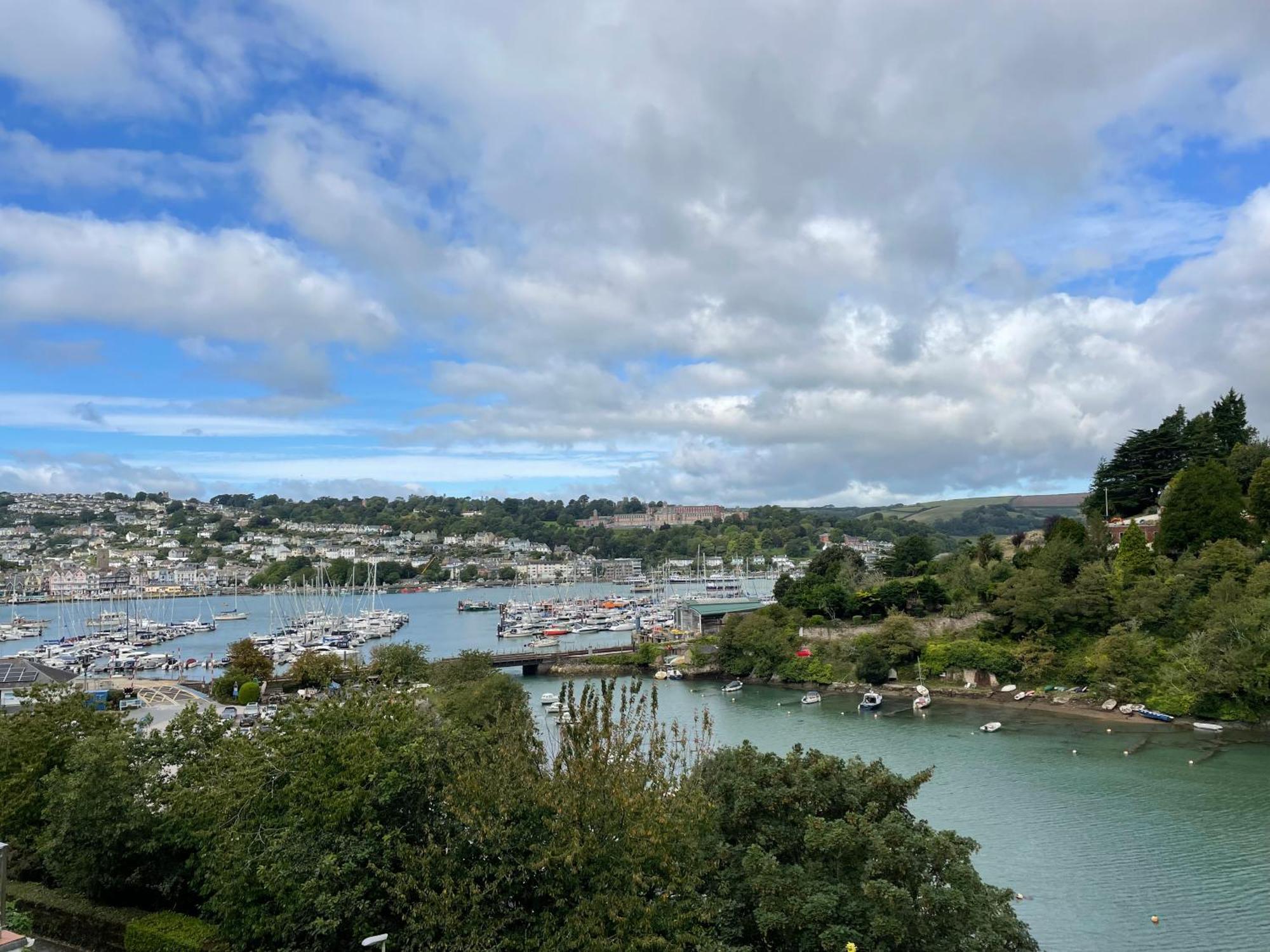 Creekside 6 Church Park * Kingswear