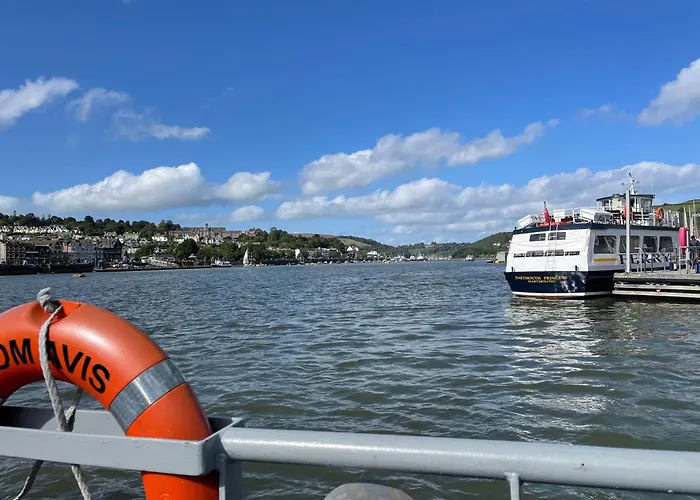 Creekside Cottage 6 Church Park Kingswear